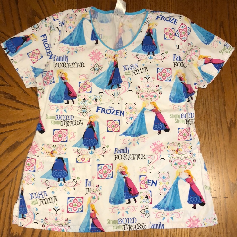 Scrub top